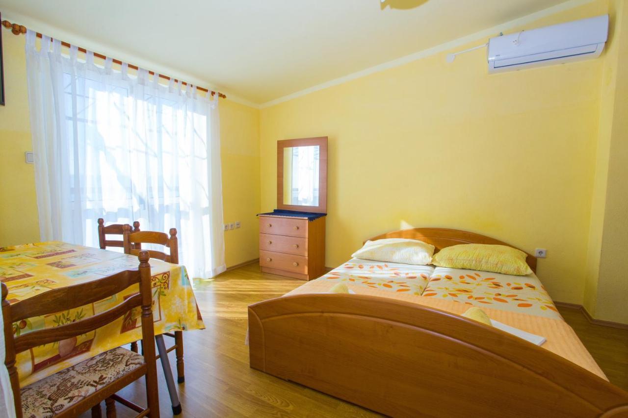Apartments With A Parking Space Baska Voda, Makarska - 6761 ภายนอก รูปภาพ