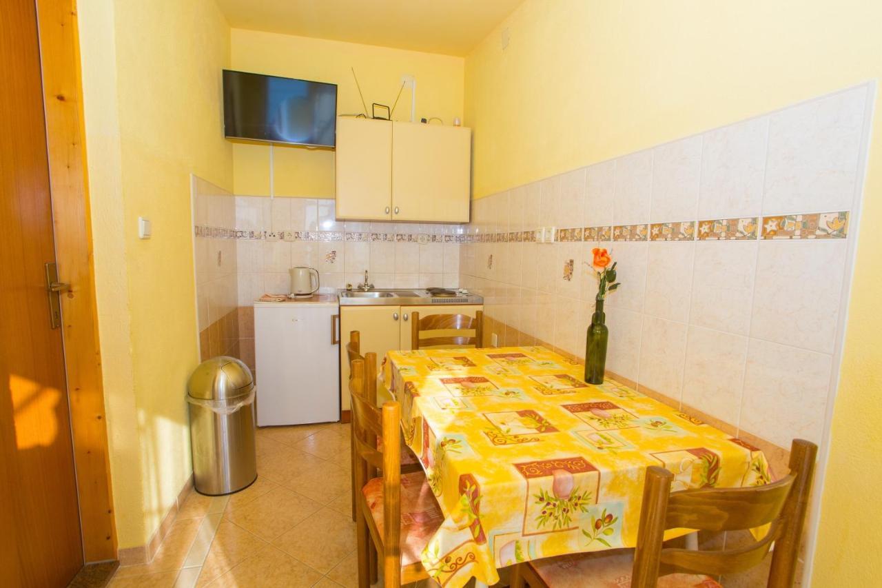 Apartments With A Parking Space Baska Voda, Makarska - 6761 ภายนอก รูปภาพ