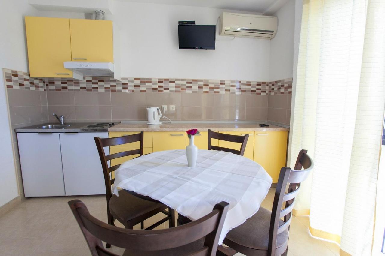 Apartments With A Parking Space Baska Voda, Makarska - 6761 ภายนอก รูปภาพ